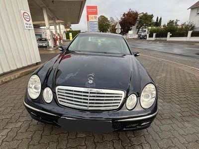 Mercedes E220