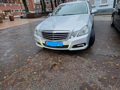 Mercedes E220