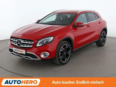 Gebraucht Mercedes GLA200 Urban 156 PS (114 kW) 2017 Jupiterrot uni SUV