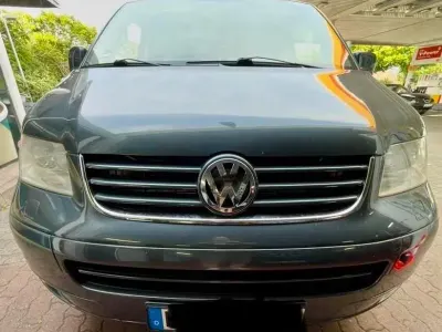 Gebraucht VW Multivan 131 PS (96 kW) 2008 Grau Van / Kleinbus