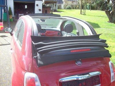 gebraucht Fiat 500 1.4 16V Cabrio super gepflegt,wenig KM,rot.