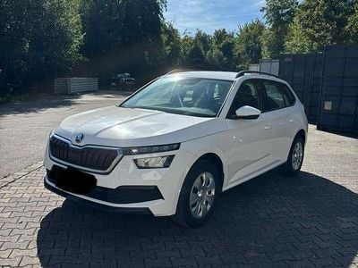 Weiß Gebraucht 2021 Skoda Kamiq Active SUV | 13.000 € (Fairer Preis)