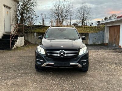 gebraucht Mercedes GLE250 (TÜV Neu)