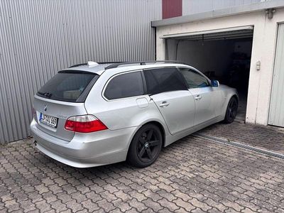 Gebraucht BMW 520 163 PS (119 kW) 2007 Silber Kombi