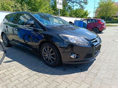 gebraucht Ford Focus 1.6 ecoboost titanium Turnier