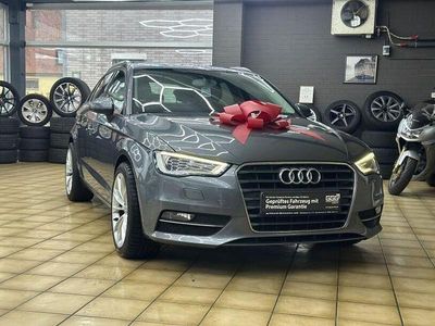 Gebraucht Audi A3 Attraction 105 PS (77 kW) 2013 Grau Limousine