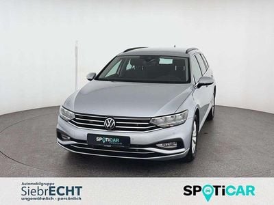 Gebraucht VW Passat Business 150 PS (110 kW) 2023 Silber (metallic) Kombi
