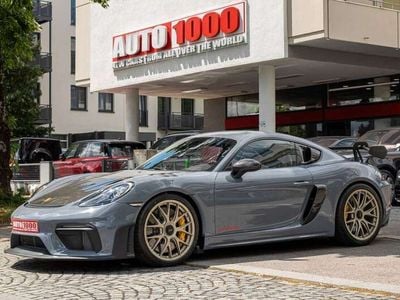 Porsche Cayman GT4