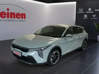 Nuova Kia K4 Spirit 150 CV (110 kW) 2026 Verde Berlina