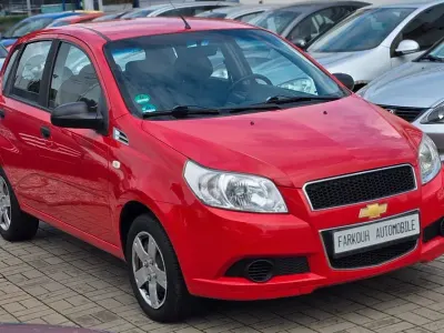 Gebraucht Chevrolet Aveo 84 PS (61 kW) 2010 Rot Kleinwagen