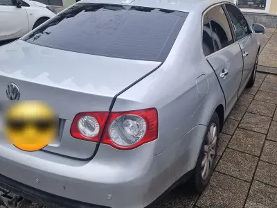 Gebraucht VW Jetta 2006 Silber Limousine