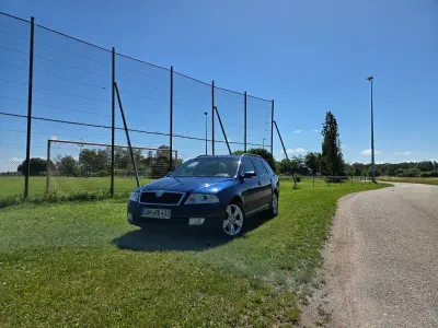 Gebraucht Skoda Octavia 140 PS (102 kW) 2008 Blau Kombi