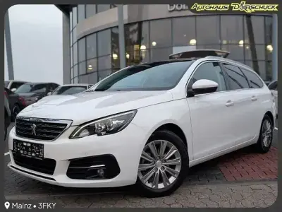 Gebraucht Peugeot 308 SW Active 131 PS (96 kW) 2018 Perlmuttweiß (metallic) Kombi