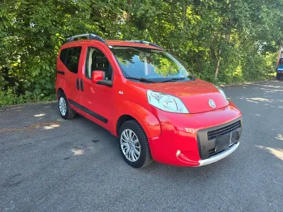 Gebraucht Fiat Fiorino Trekking 75 PS (55 kW) 2010 Rot Van / Kleinbus