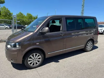 Gebraucht VW Multivan Team 179 PS (131 kW) 2010 Toffee braun metallic Van / Kleinbus