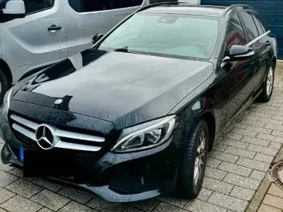 Gebraucht Mercedes C220 170 PS (125 kW) 2015 Schwarz Kombi