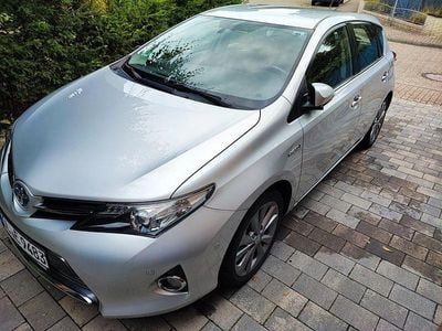 Toyota Auris Hybrid