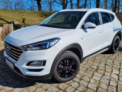 gebraucht Hyundai Tucson 1.6 CRDi Mild Hyb. Advantage+2WD+Aut.+AHK