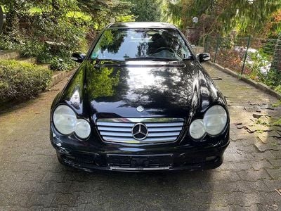 Second-hand Mercedes C230 197 CP (144 kW) 2002 Negru Coupe