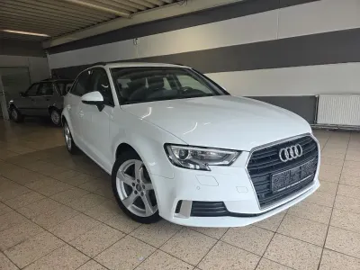 Gebraucht Audi A3 Sport 110 PS (80 kW) 2016 Ibisweiss Limousine