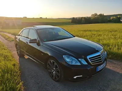 Gebraucht Mercedes E350 Avantgarde 292 PS (214 kW) 2009 Braun Limousine