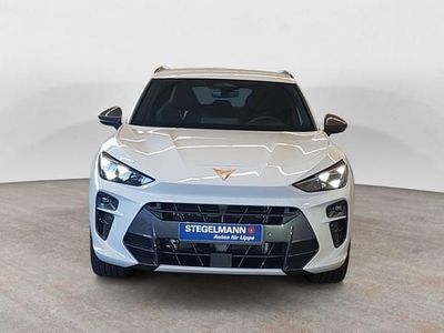 Weiß (glacial weiß metallic) Neu 2025 Cupra Terramar VZ SUV | 57.355 € (Teuer)