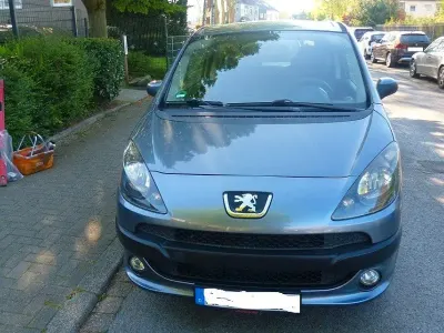 Gebraucht Peugeot 1007 Filou 88 PS (64 kW) 2006 Van / Kleinbus