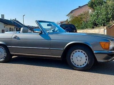 Gebraucht Mercedes 560 230 PS (169 kW) 1986 Grau Cabrio