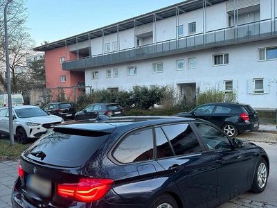 Gebraucht BMW 320 190 PS (139 kW) 2016 Blau Kombi