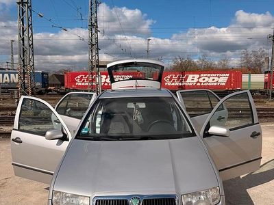 Gebraucht Skoda Fabia 68 PS (50 kW) 2002 Grün Kleinwagen