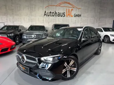 Gebraucht Mercedes C220 200 PS (147 kW) 2022 Schwarz/baltic black Kombi