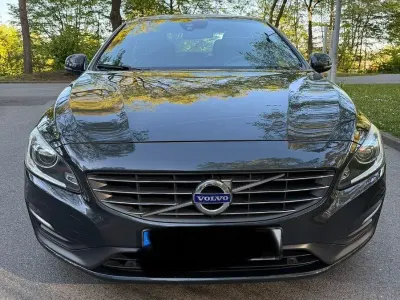 Gebraucht Volvo S60 136 PS (100 kW) 2014 Limousine