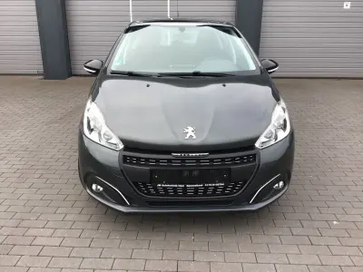 Gebraucht Peugeot 208 Active 82 PS (60 kW) 2017 Kleinwagen