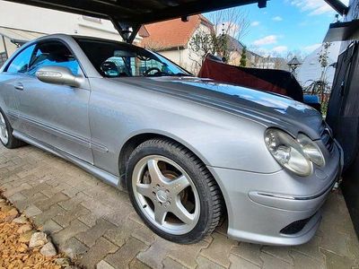 Usata Mercedes 500 306 CV (225 kW) 2006 Argento Coupé