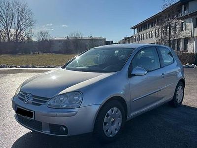 Silber Gebraucht 2007 VW Golf V Kleinwagen | 2.400 € (Fairer Preis)