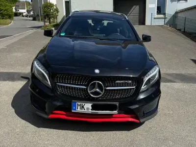 Gebraucht Mercedes GLA220 AMG line 170 PS (125 kW) 2014 Schwarz SUV