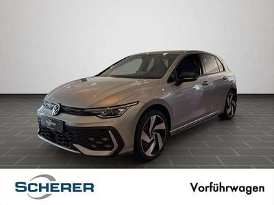Oyster silver metallic (metallic) Gebraucht 2025 VW Golf VIII GTI Limousine | 33.770 € (Superpreis)
