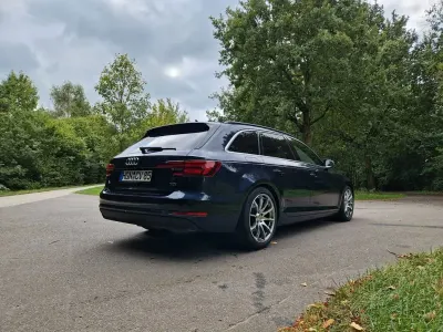 Używany Audi A4 Ambiente 150 KM (110 kW) 2017 Niebieski Kombi