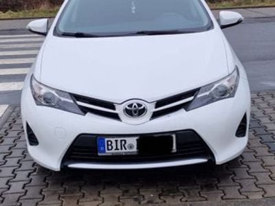 Gebraucht Toyota Auris Cool 99 PS (72 kW) 2014 Weiß Limousine
