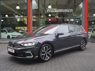 Gebraucht VW Passat GTE 218 PS (160 kW) 2021 Uranograu Kombi