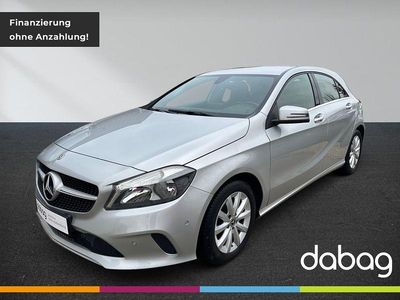 Gebraucht Mercedes A180 Style 122 PS (89 kW) 2018 Polar silver  metallic paint Limousine