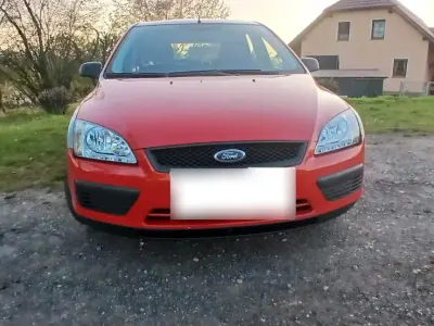 Gebraucht Ford Focus 80 PS (58 kW) 2005 Rot Limousine
