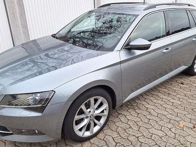 Gebraucht Skoda Superb Ambition 150 PS (110 kW) 2015 Grau Kombi