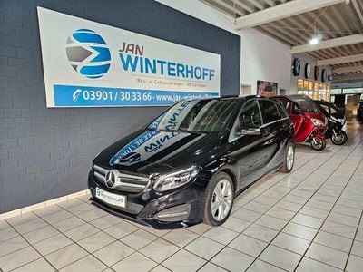 Gebraucht Mercedes B200 Urban 136 PS (100 kW) 2015 Schwarz Van / Kleinbus