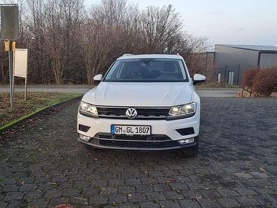 Gebraucht VW Tiguan LOUNGE 179 PS (131 kW) 2015 SUV