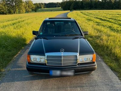 Brugt Mercedes 190 109 HK (80 kW) 1991 Sort Sedan