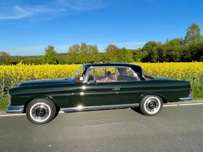 Gebraucht Mercedes 220 120 PS (88 kW) 1964 Grün Coupé