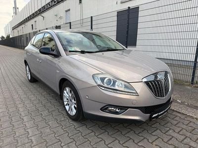 Gebraucht Lancia Delta 120 PS (88 kW) 2010 Silber Kleinwagen