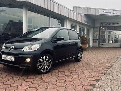 Deep black perleffekt (metallic) Gebraucht 2022 VW up! Active Kleinwagen | 10.790 € (Fairer Preis)