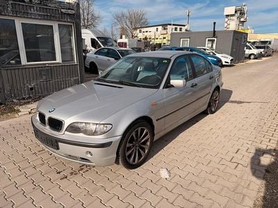 Gebraucht BMW 320 143 PS (105 kW) 2001 Grau Limousine